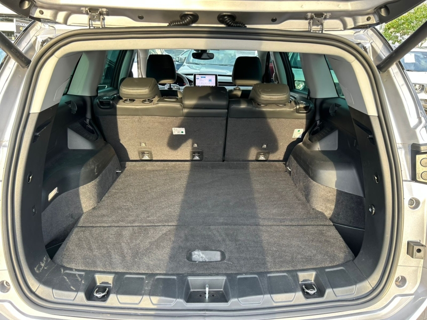 jeep commander 1.3 t270 turbo flex longitude at6 4p automatico 202519