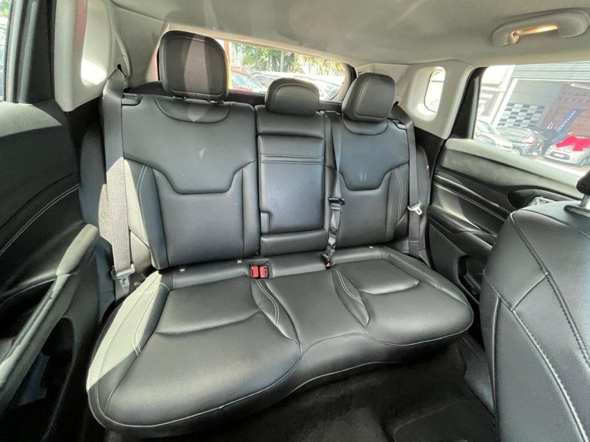 jeep compass 1.3 t270 turbo flex longitude at6 4p automatico 202517