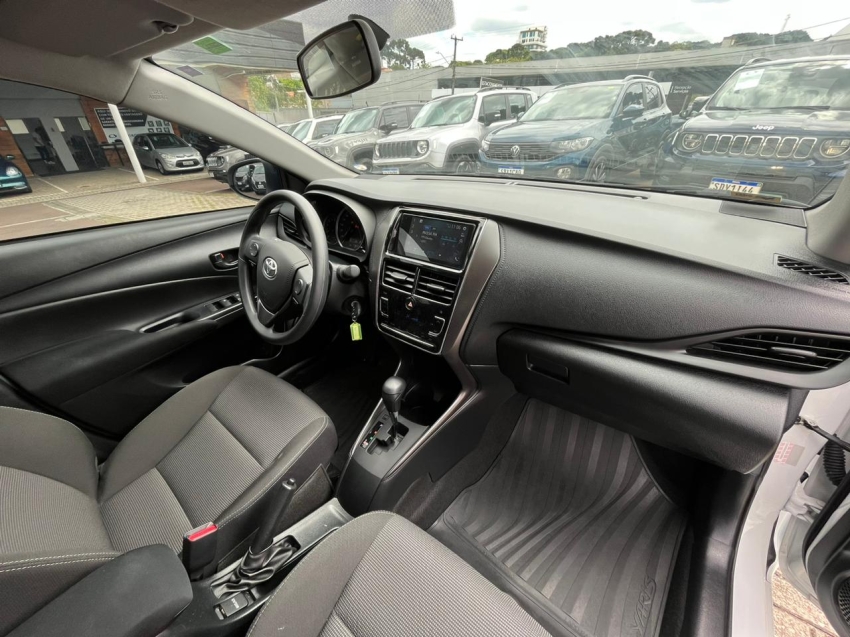 toyota yaris 1.5 16v flex sedan xl multidrive 4p automatico 20258