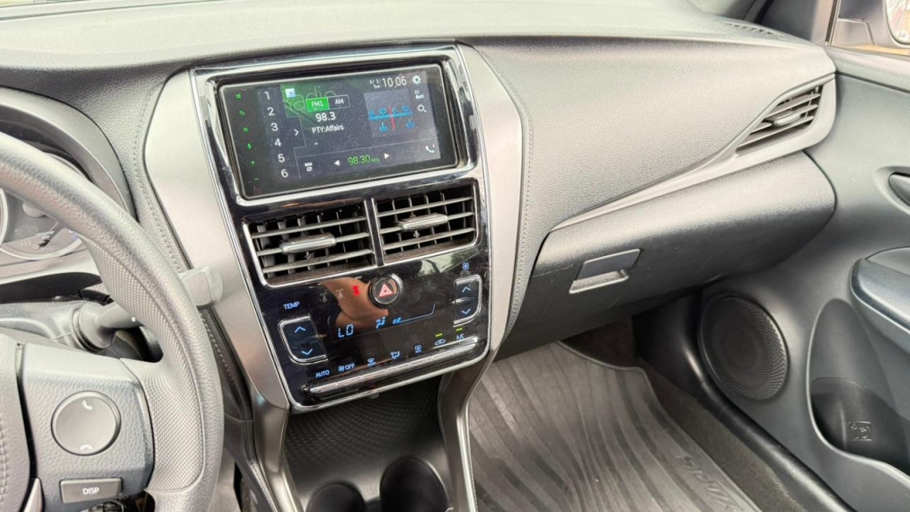 toyota yaris 1.5 16v flex sedan xl multidrive 4p automatico 202513