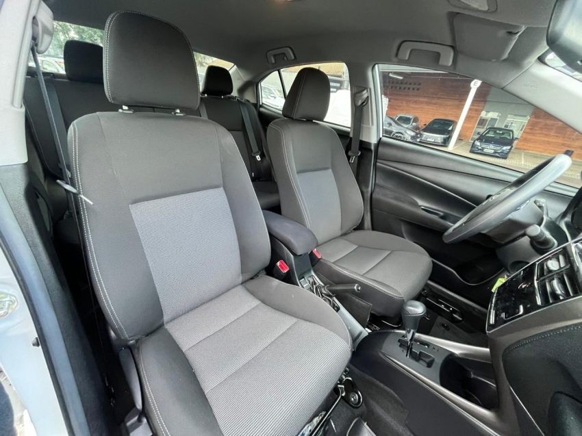 toyota yaris 1.5 16v flex sedan xl multidrive 4p automatico 202516
