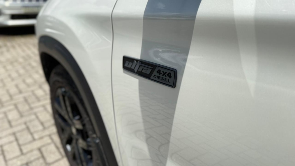 fiat toro 2.0 16v turbo diesel ultra 4wd at9 4p automatico 202319