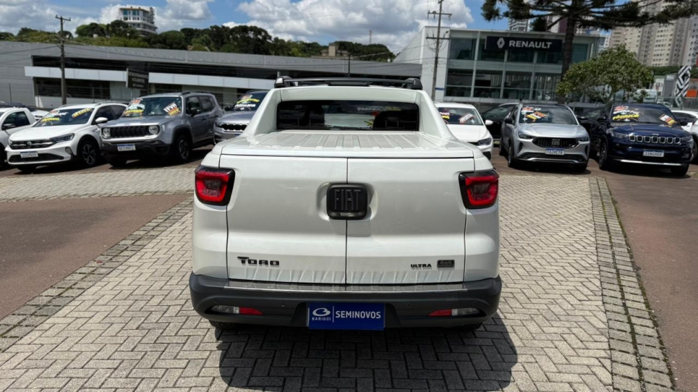 fiat toro 2.0 16v turbo diesel ultra 4wd at9 4p automatico 20235