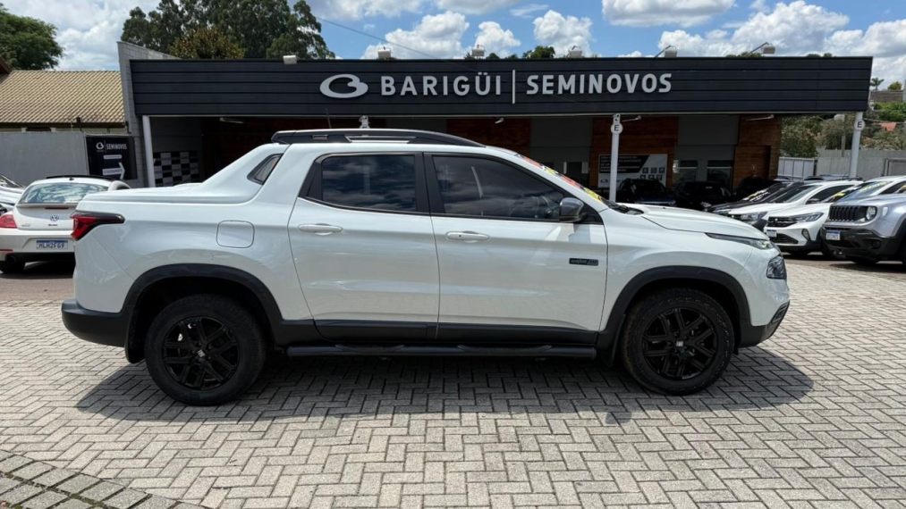 fiat toro 2.0 16v turbo diesel ultra 4wd at9 4p automatico 20237