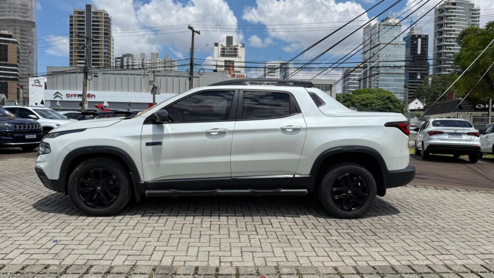 fiat toro 2.0 16v turbo diesel ultra 4wd at9 4p automatico 20233