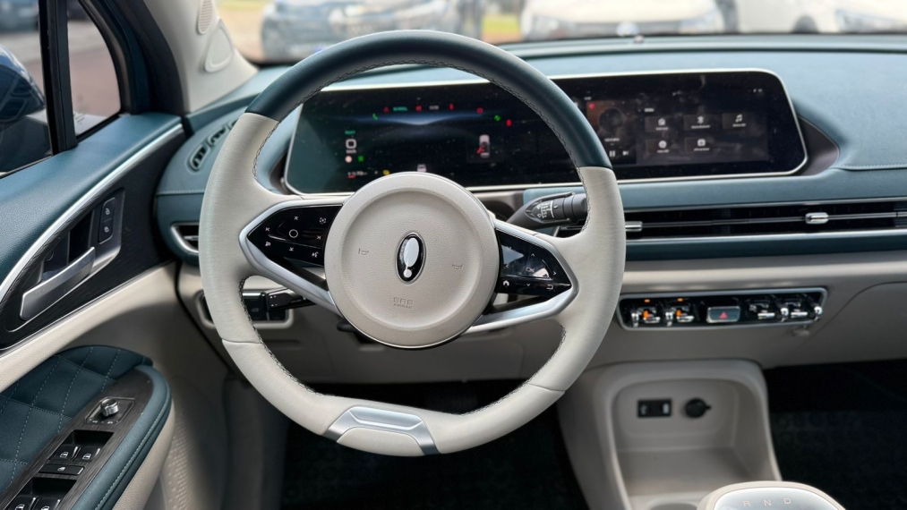 gwm ora 03 48 kw eletrico skin 4.8 4p automatico 20249