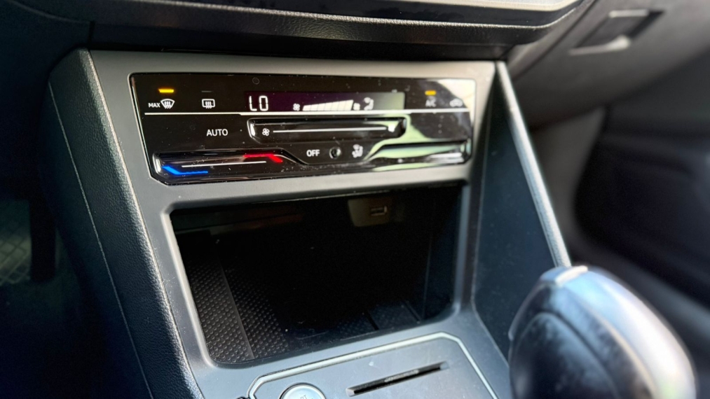 volkswagen nivus 1.0 200 tsi total flex highline automatico 4p 202215