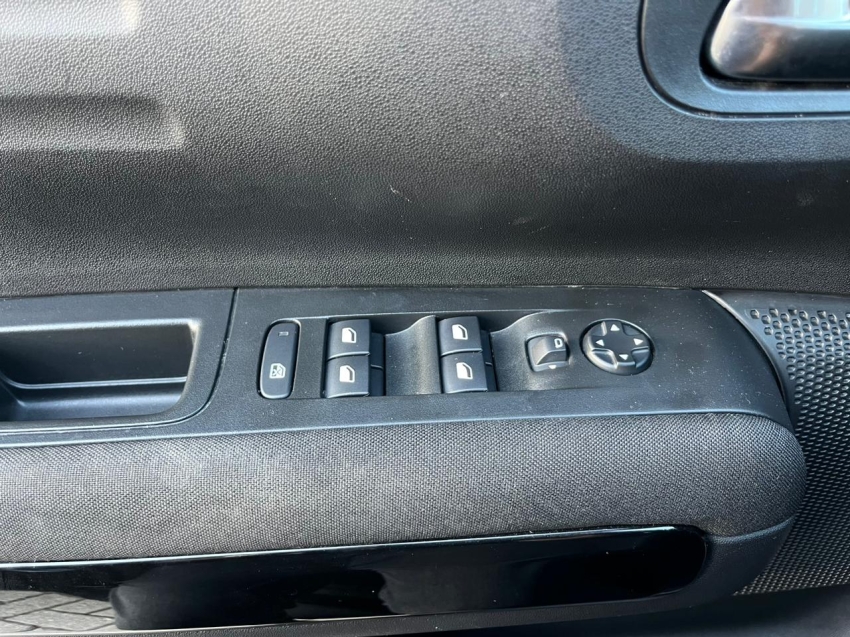 citroen c4 cactus 1.6 thp flex shine pack eat6 4p automatico 202418