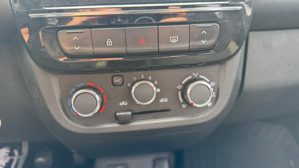 renault kwid 1.0 12v sce flex outsider manual 4p 202310