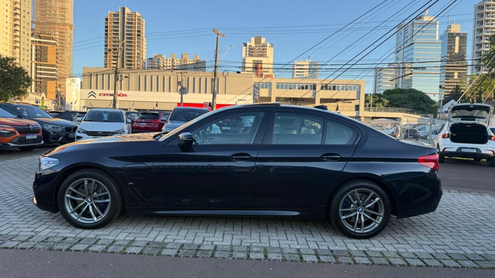 bmw 530e 2.0 16v twinpower hibrido m sport automatico 4p 20202