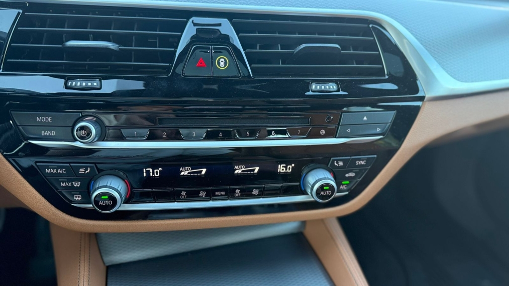 bmw 530e 2.0 16v twinpower hibrido m sport automatico 4p 202015