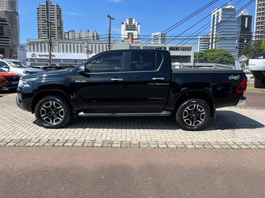 toyota hilux 2.8 d-4d turbo diesel cd srx 4x4 automatico 4p 20233