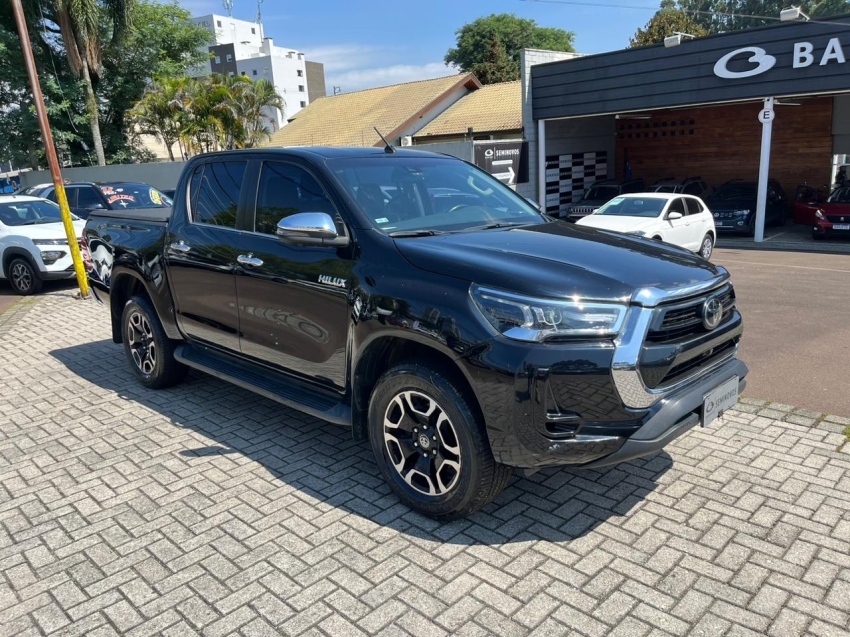 toyota hilux 2.8 d-4d turbo diesel cd srx 4x4 automatico 4p 2023