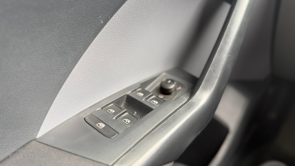 volkswagen t-cross 1.0 200 tsi total flex comfortline automatico 4p 202117