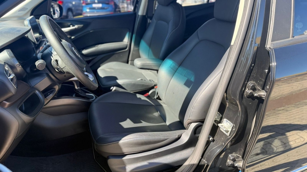 fiat cronos 1.8 e.torq flex precision at6 4p automatico 201917