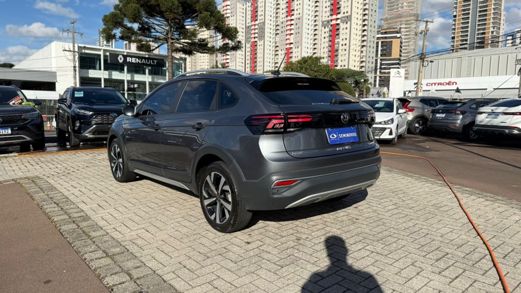 volkswagen nivus 1.0 200 tsi total flex highline automatico 4p 20244