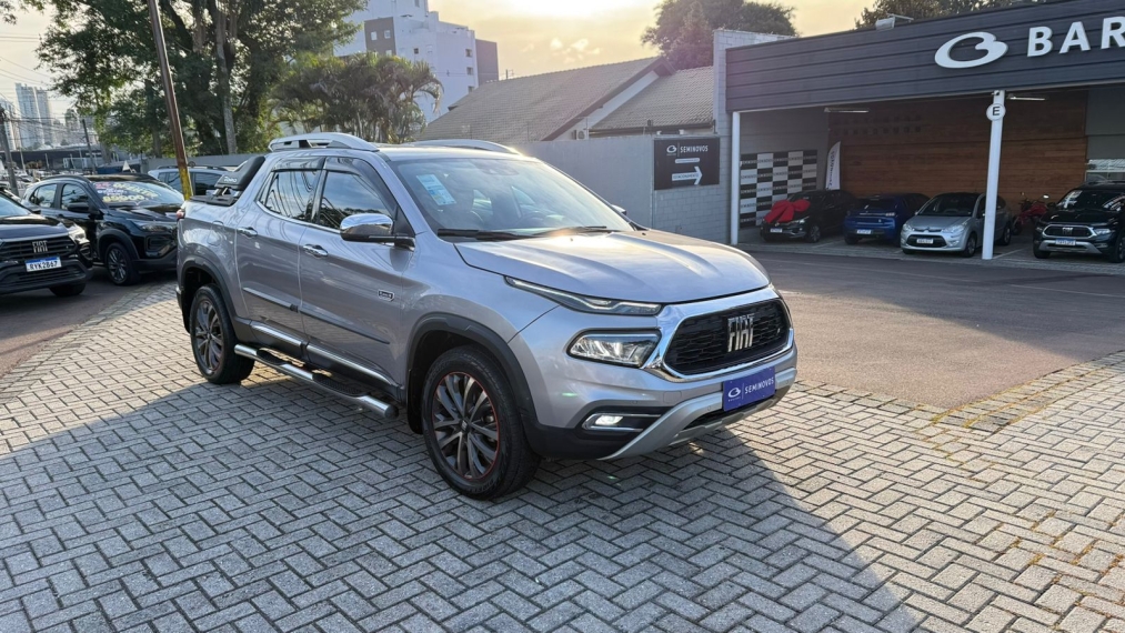 fiat toro 2.0 16v turbo diesel ranch 4wd at9 4p automatico 2023