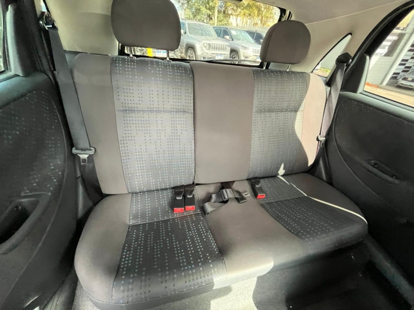 chevrolet corsa 1.4 mpfi maxx 8v flex 4p manual 201215