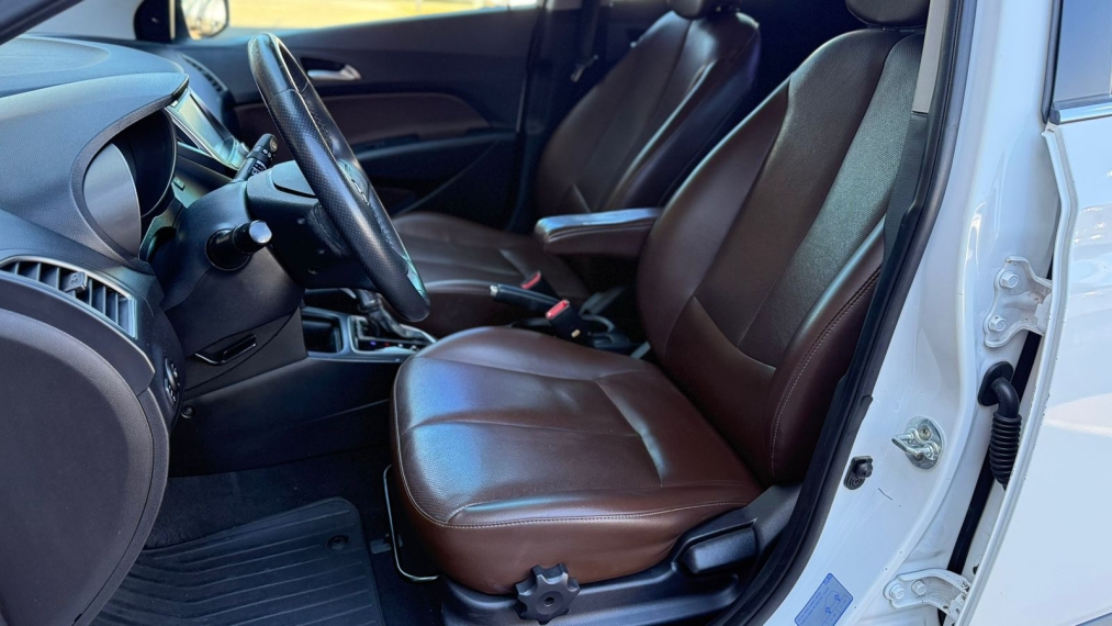 hyundai hb20x 1.6 16v premium flex 4p automatico 201617