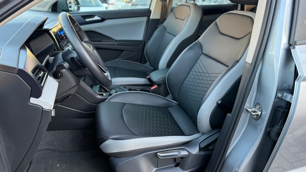 volkswagen taos 1.4 250 tsi total flex comfortline automatico 4p 202315