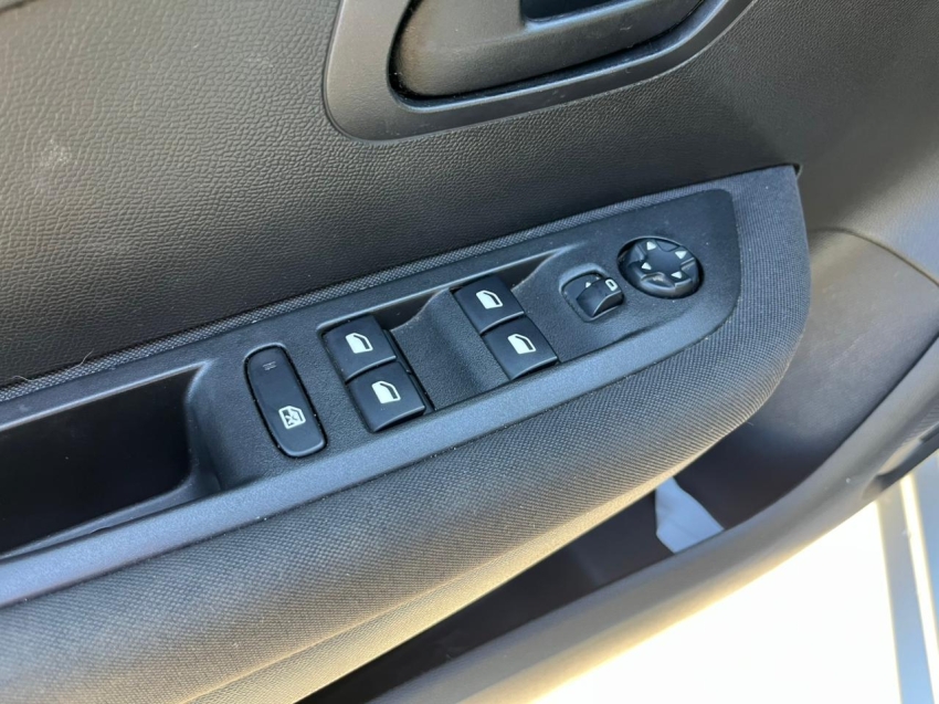 peugeot 208 1.6 16v flex like manual 4p 202211
