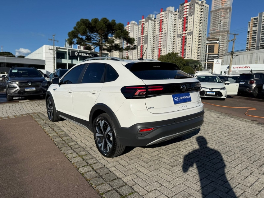 volkswagen nivus 1.0 200 tsi total flex highline automatico 4p 20244