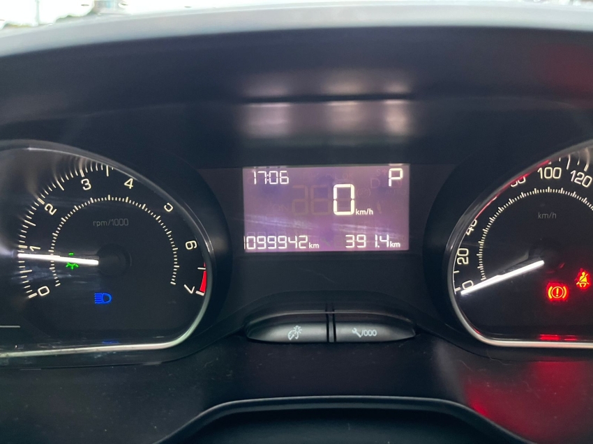 peugeot 2008 1.6 16v flex griffe 4p automatico 201712