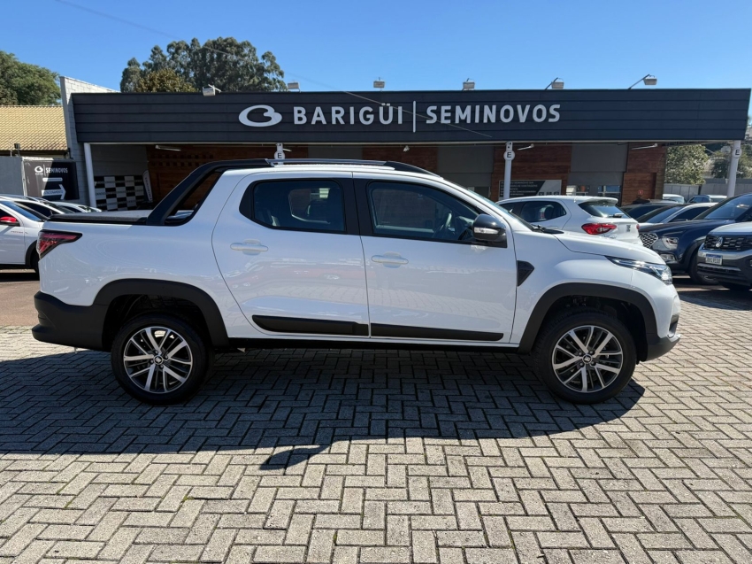 Fiat Strada 1.3 Firefly Flex Volcano Cd Cvt 4P Automatico 2026 8
