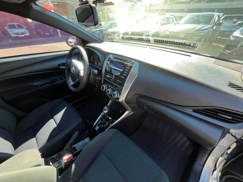 toyota yaris 1.3 16v flex xl multidrive 4p automatico 201910