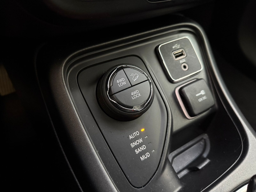 jeep compass 2.0 16v diesel longitude 4x4 automatico flex 4p 201814