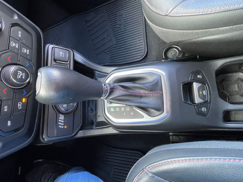 jeep renegade 1.3 t270 turbo flex trailhawk 4x4 at9 4p automatico 202212
