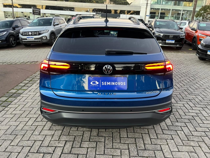 volkswagen nivus 1.0 200 tsi total flex comfortline automatico 4p 20235