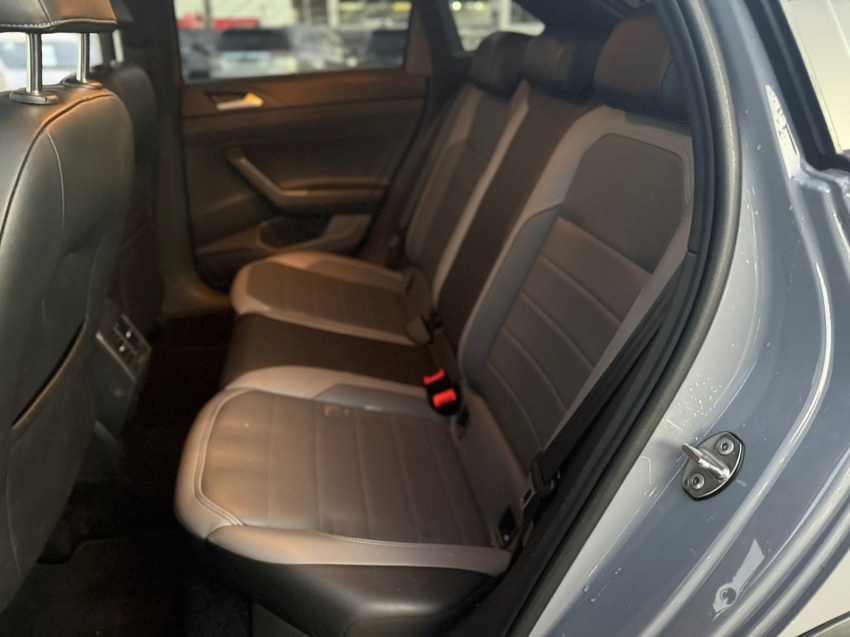 volkswagen nivus 1.0 200 tsi total flex highline automatico 4p 202118