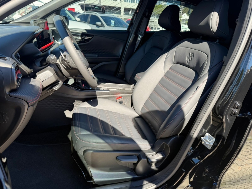 fiat fastback 1.3 turbo 270 flex abarth at6 4p automatico 202413