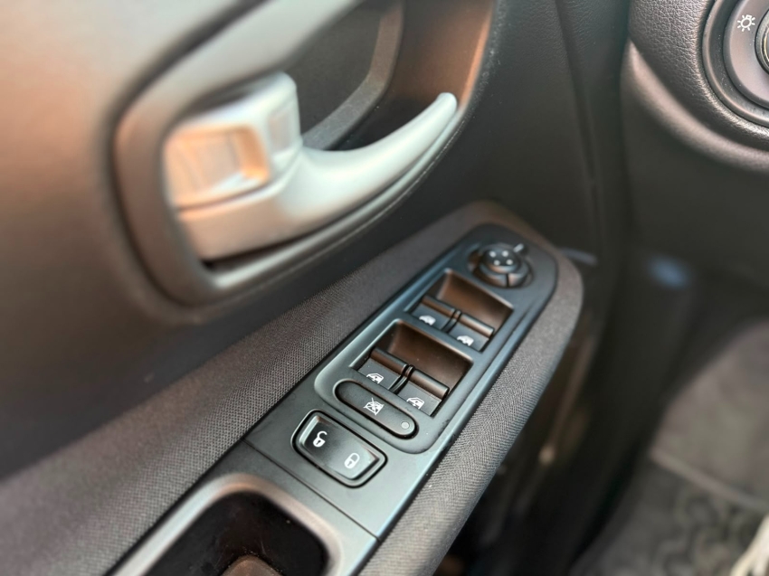 jeep renegade 1.3 t270 turbo flex sport altitude at6 4p automatico 202519