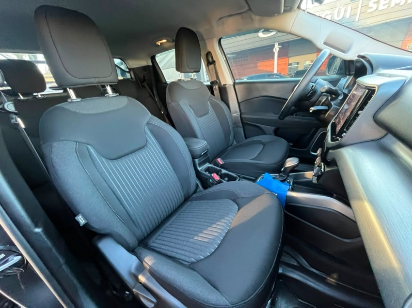 fiat toro 1.3 turbo 270 flex freedom at6 4p automatico 202617