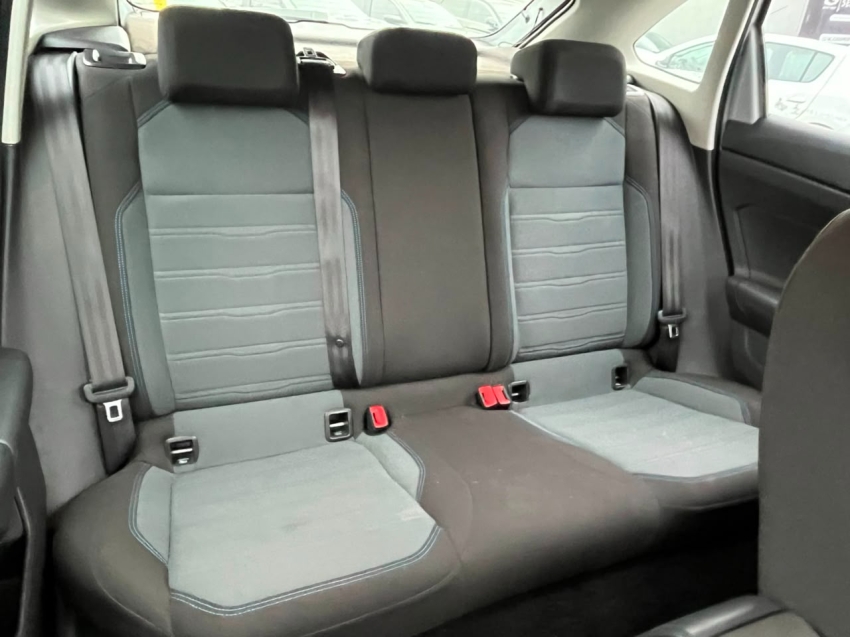 volkswagen nivus 1.0 200 tsi total flex comfortline automatico 4p 202117