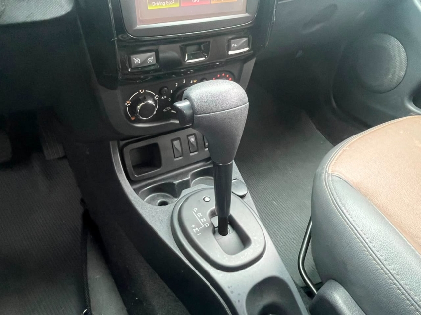 renault duster 2.0 dynamique 4x2 16v flex 4p automatico 201616