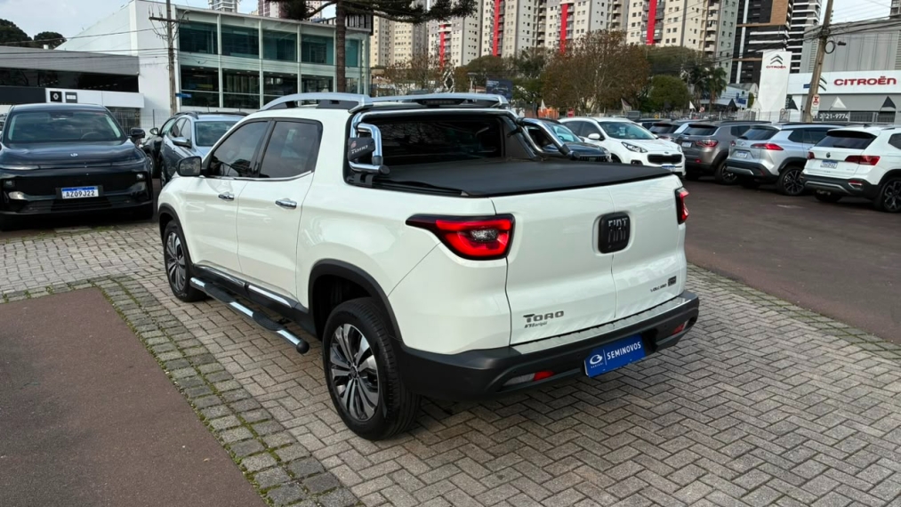 fiat toro 1.3 turbo 270 flex volcano at6 4p automatico 20224