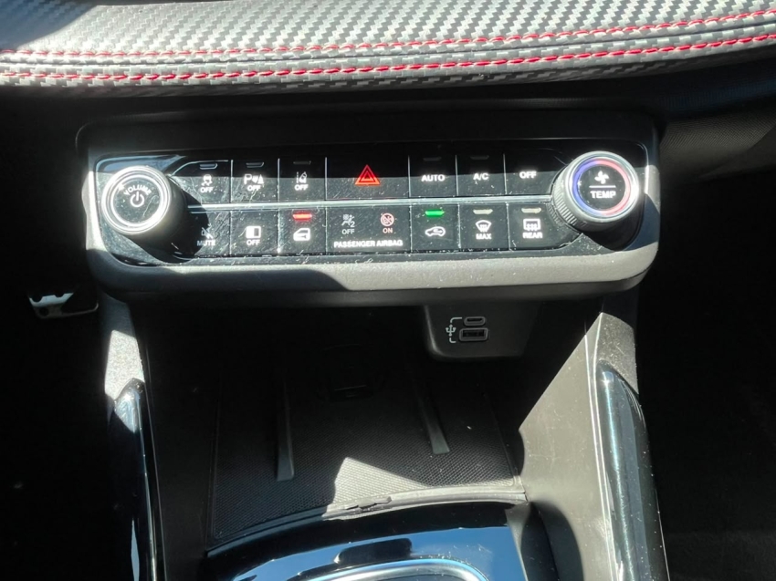 fiat fastback 1.3 turbo 270 flex abarth at6 4p automatico 202515
