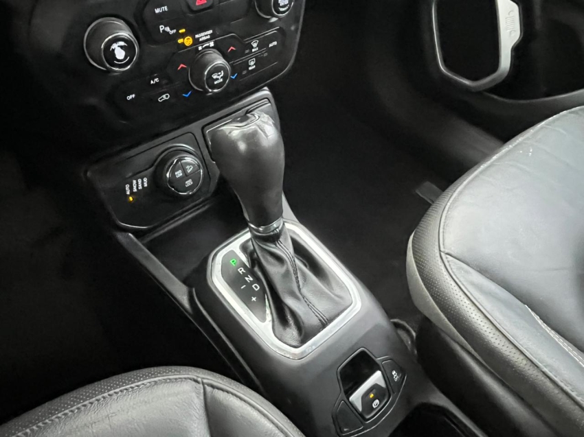jeep renegade 2.0 16v turbo diesel longitude 4p 4x4 automatico 202016