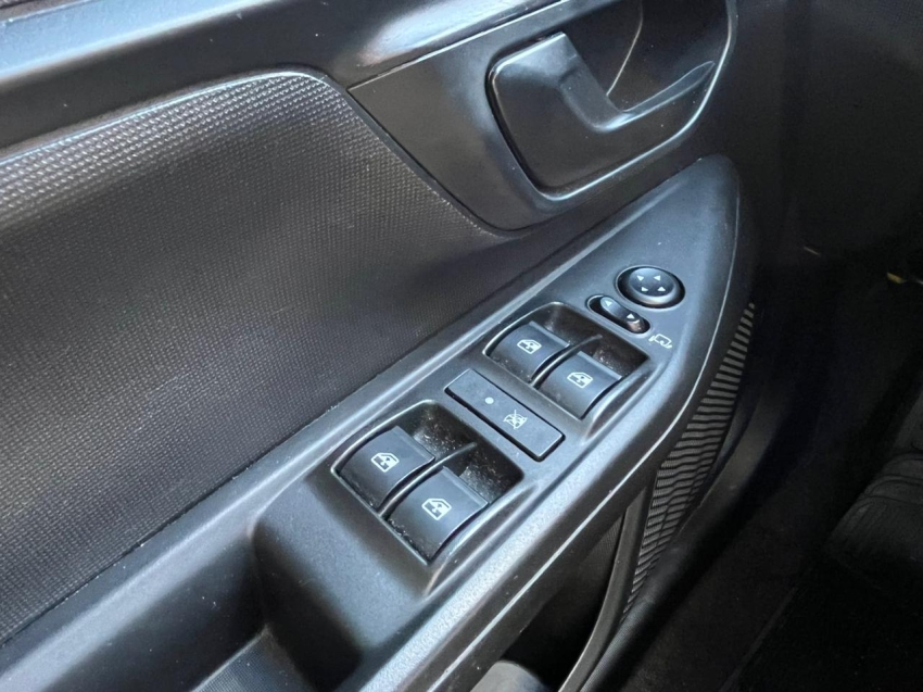 fiat strada 1.3 firefly flex freedom cd manual 4p 202317