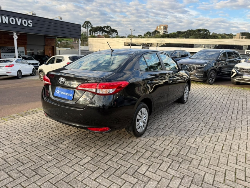 toyota yaris 1.5 16v flex sedan xl multidrive 4p automatico 20256