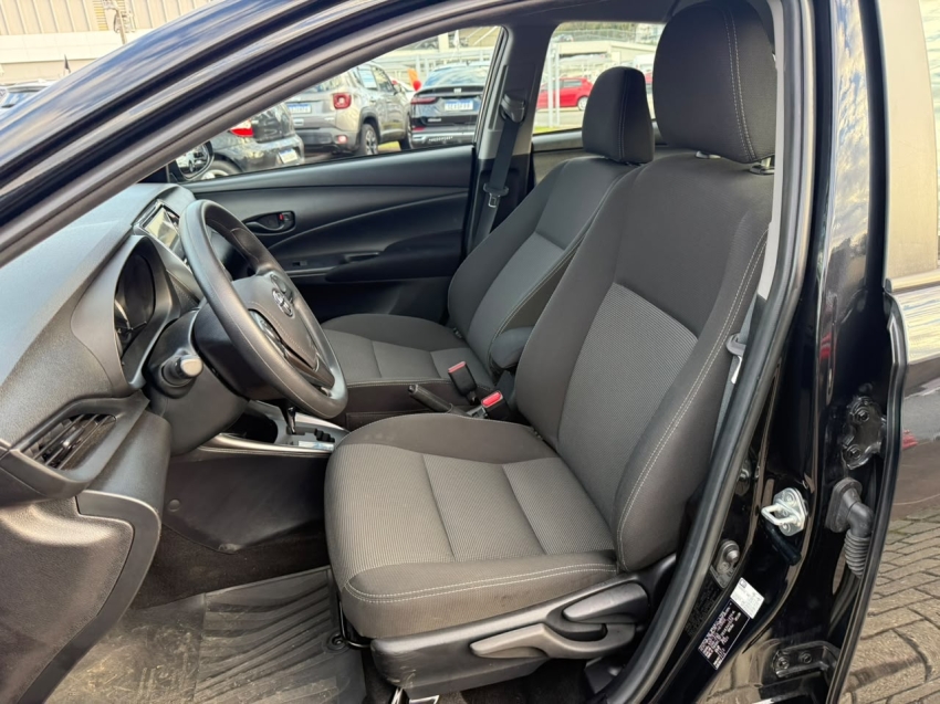 toyota yaris 1.5 16v flex sedan xl multidrive 4p automatico 202515