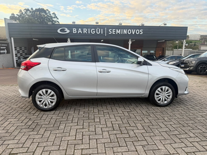 toyota yaris 1.5 16v flex xl multidrive 3p automatico 20257