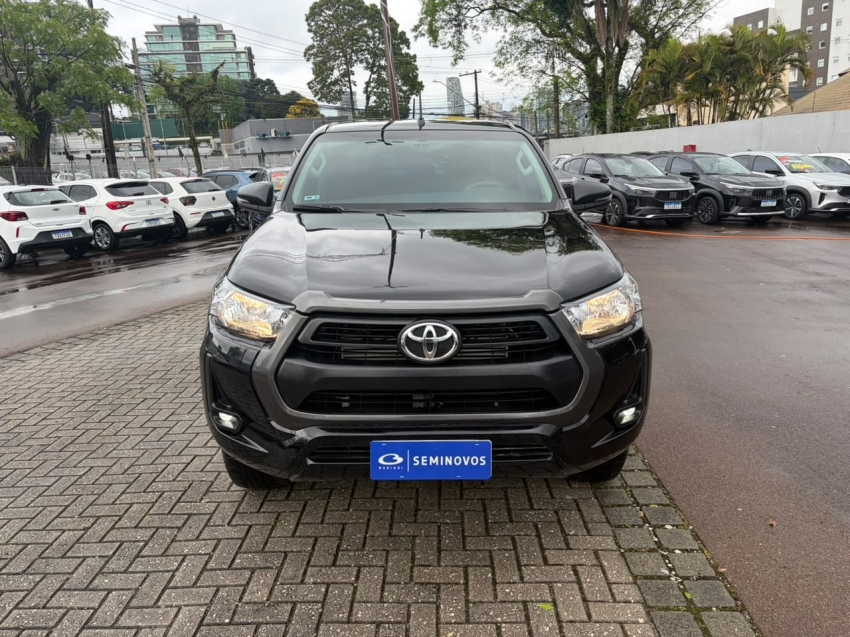 toyota hilux 2.8 d-4d turbo diesel cd sr 4x4 automatico 4p 20251
