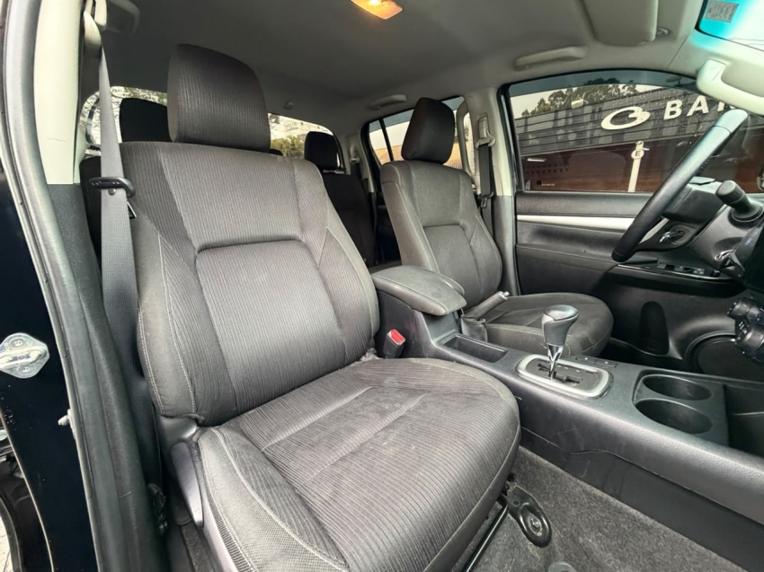 toyota hilux 2.8 d-4d turbo diesel cd sr 4x4 automatico 4p 202517