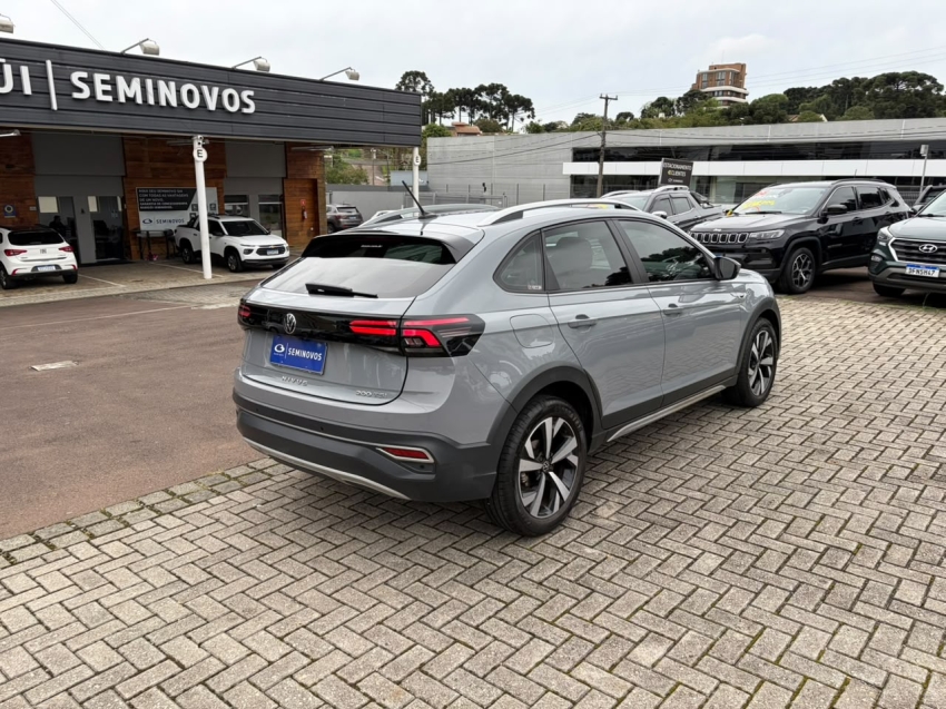 volkswagen nivus 1.0 200 tsi total flex highline automatico 4p 20236
