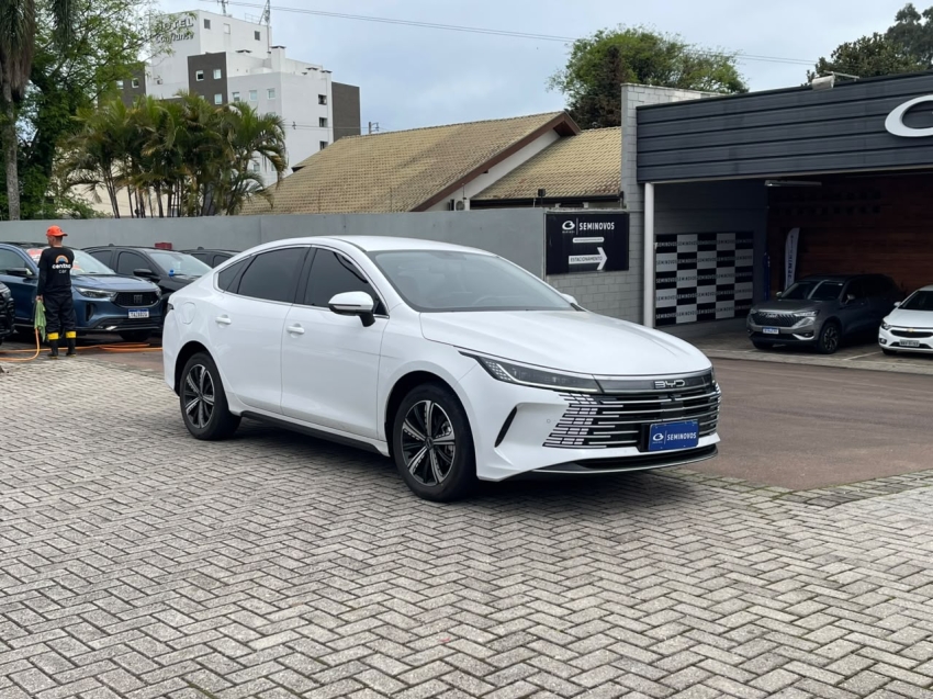 byd king 1.5 dm-i phev gs automatico 2.8 hibrido 4p 20250