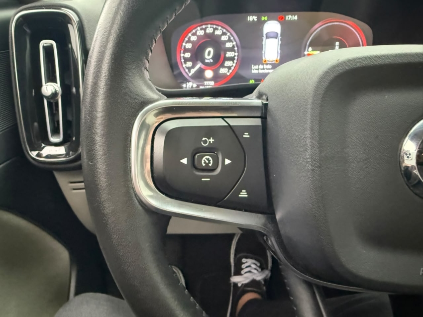 volvo xc40 1.5 t5 recharge inscription geartronic hibrido 4p automatico 202111